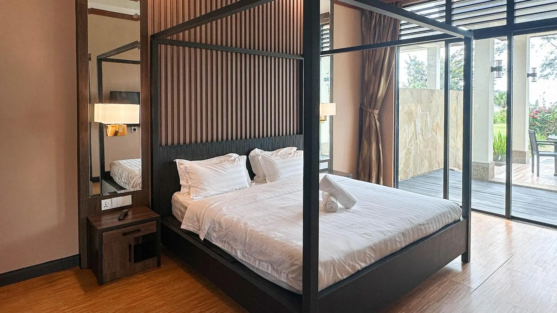 Bonheur At Karambunai Kota Kinabalu Villa