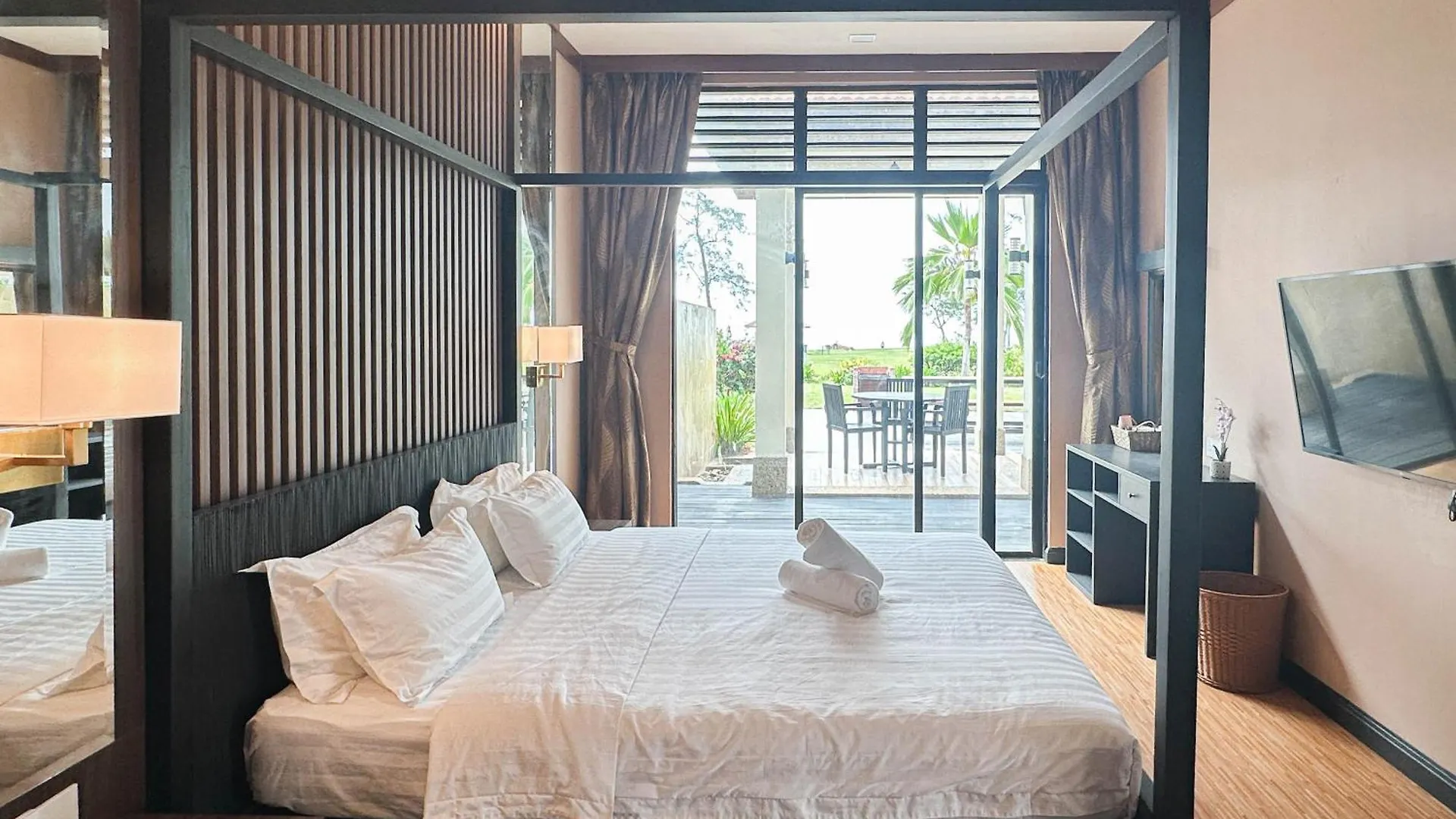 Bonheur At Karambunai Kota Kinabalu Villa
