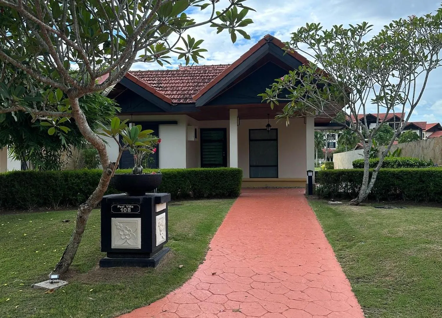 Villa Bonheur At Karambunai Kota Kinabalu