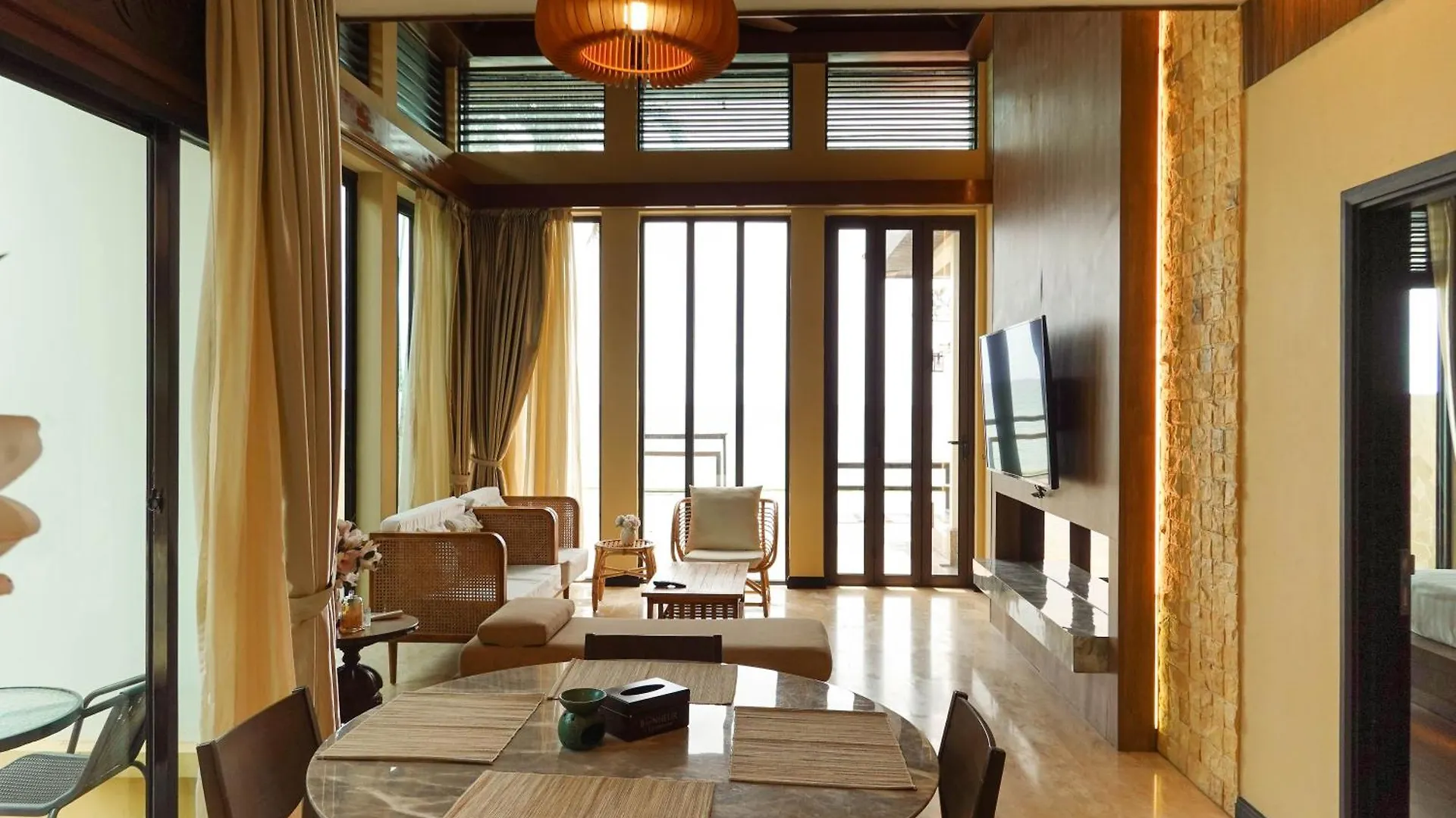 Bonheur At Karambunai Kota Kinabalu Villa